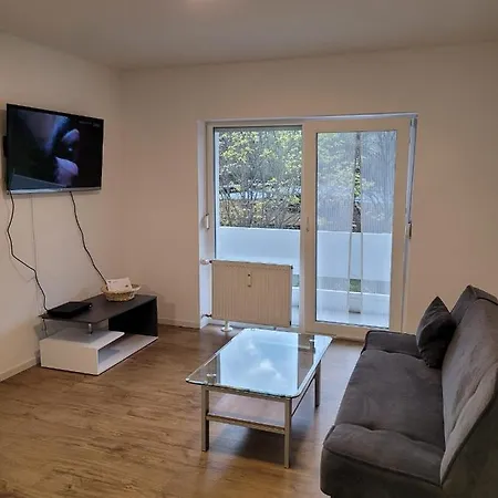 Apartmán Schoene, Gemuetliche Moeblierte 2 Zi In Rgb Řezno