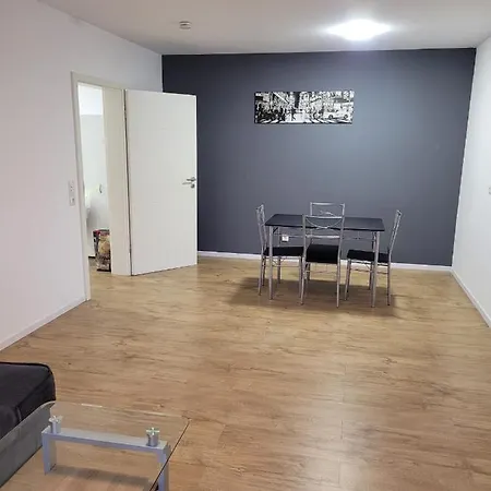 Schoene, Gemuetliche Moeblierte 2 Zi In Rgb Ratyzbona