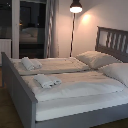 Schoene, Gemuetliche Moeblierte 2 Zi In Rgb *