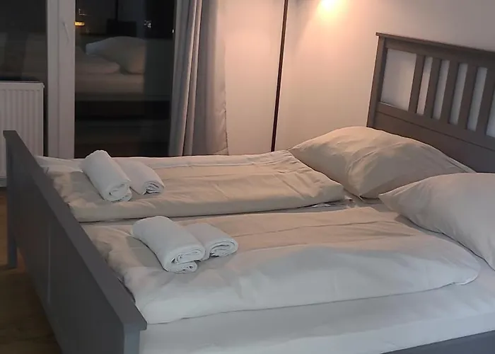 Schoene, Gemuetliche Moeblierte 2 Zi In Rgb *